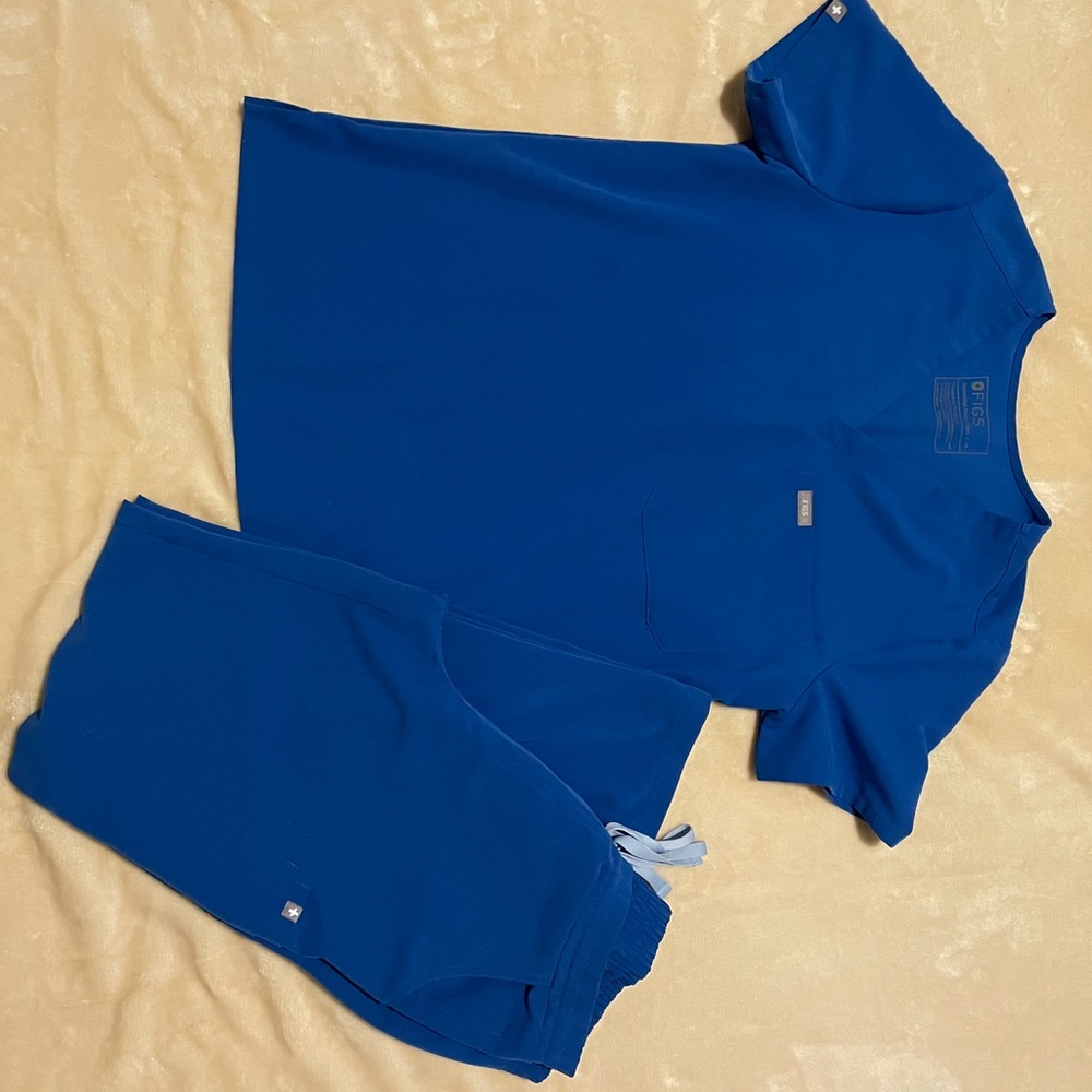Womens navy Figs scrub set